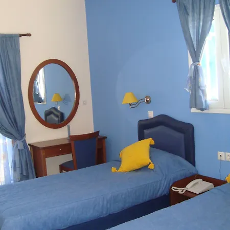 Fragoulis Village מלון דירות 4*