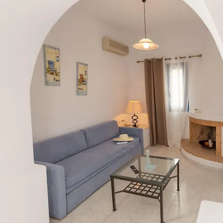 Fragoulis Village מלון דירות 4*