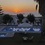 Fragoulis Village 4* Parasporos