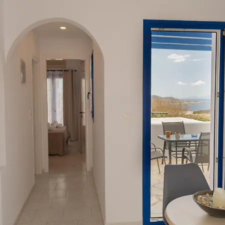 Fragoulis Village Aparthotel Parasporos