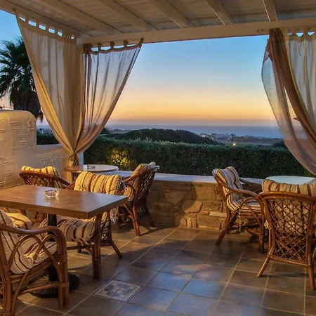 Fragoulis Village Aparthotel Parasporos